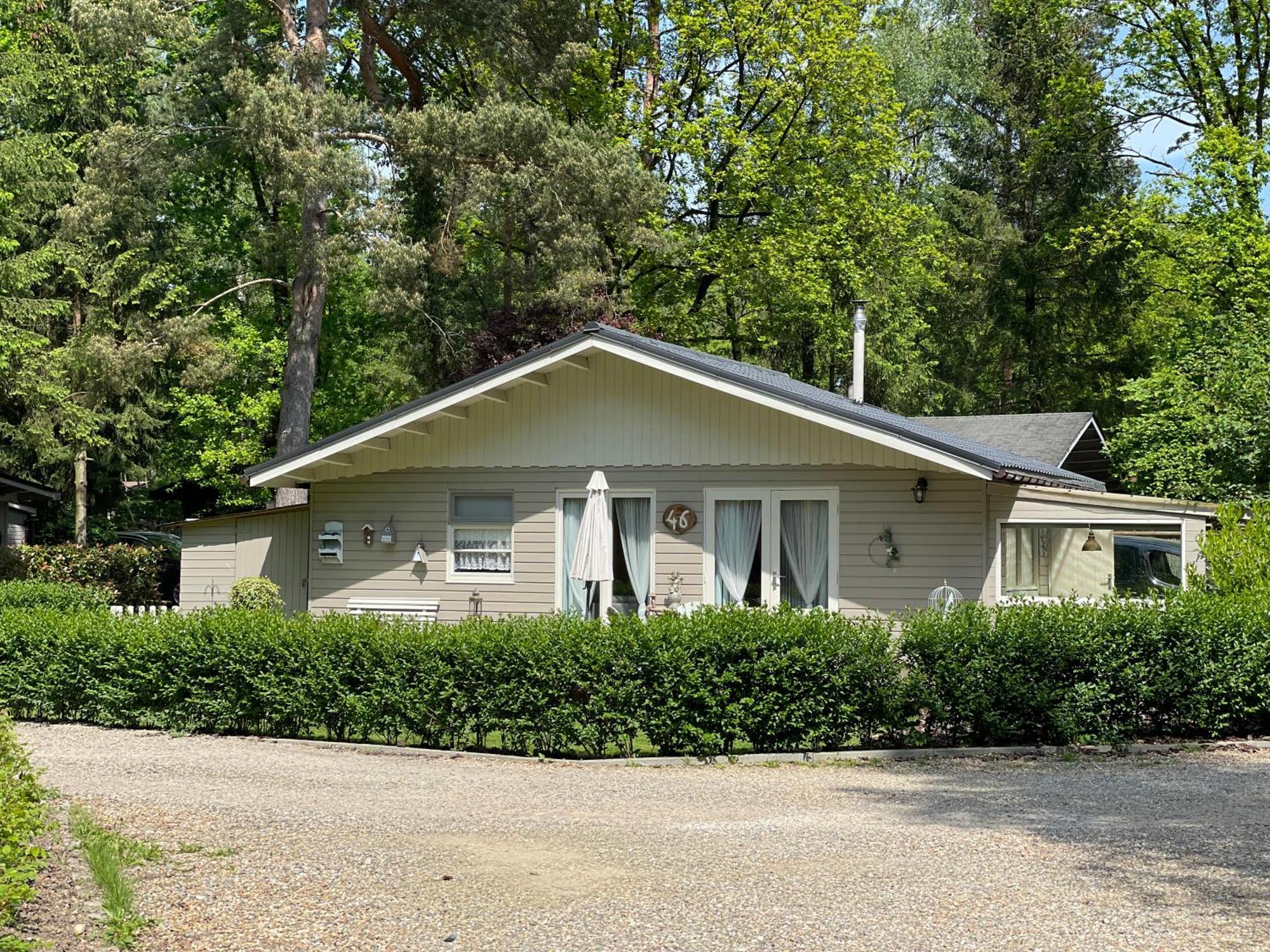 Chalet Sint-Hubertus Zutendaal Exterior foto